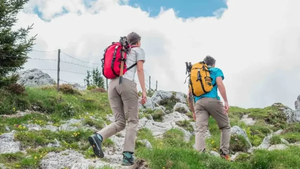 Popular Desitanation for Hiking and Trekking 