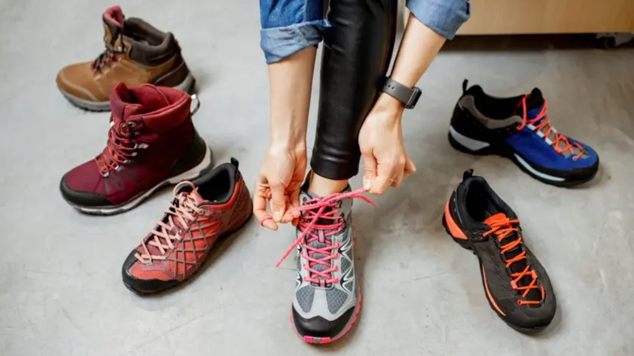 how hiking shoes should fit